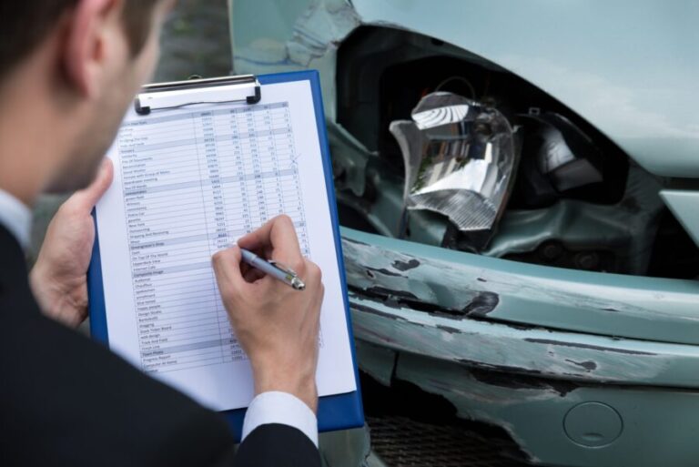 Tips for Handling Insurance Adjusters After a Car Accident