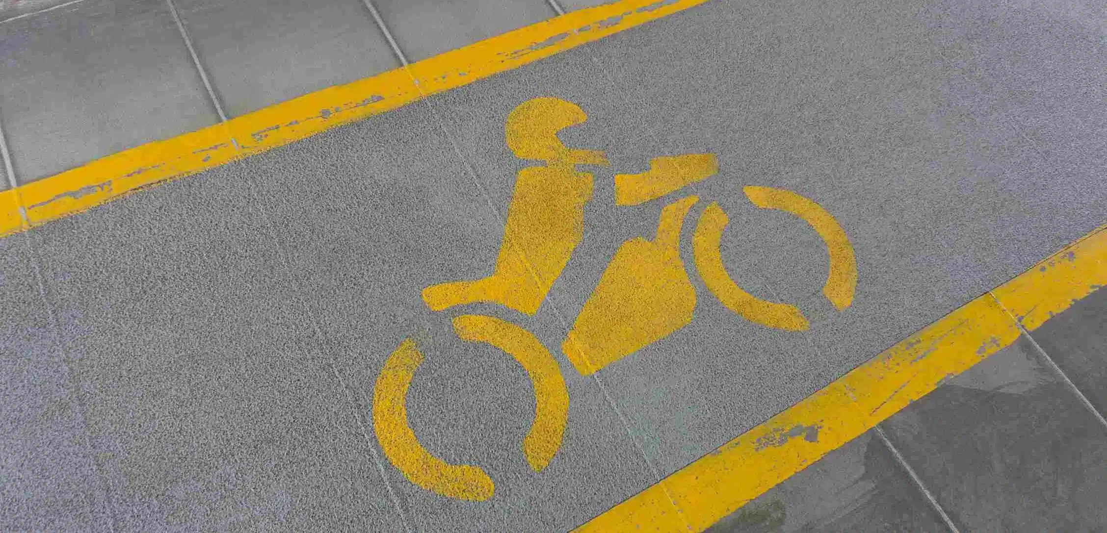 Is Lane Splitting Legal in Virginia