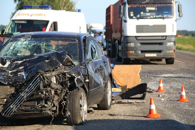 How Virginia Truck Accident Cases Differ from Auto Claims